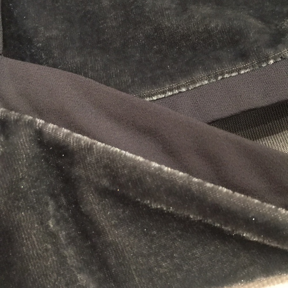 ❤️Velvet cami BANANA REPUBLIC tank V neck NWT - Picture 14 of 14